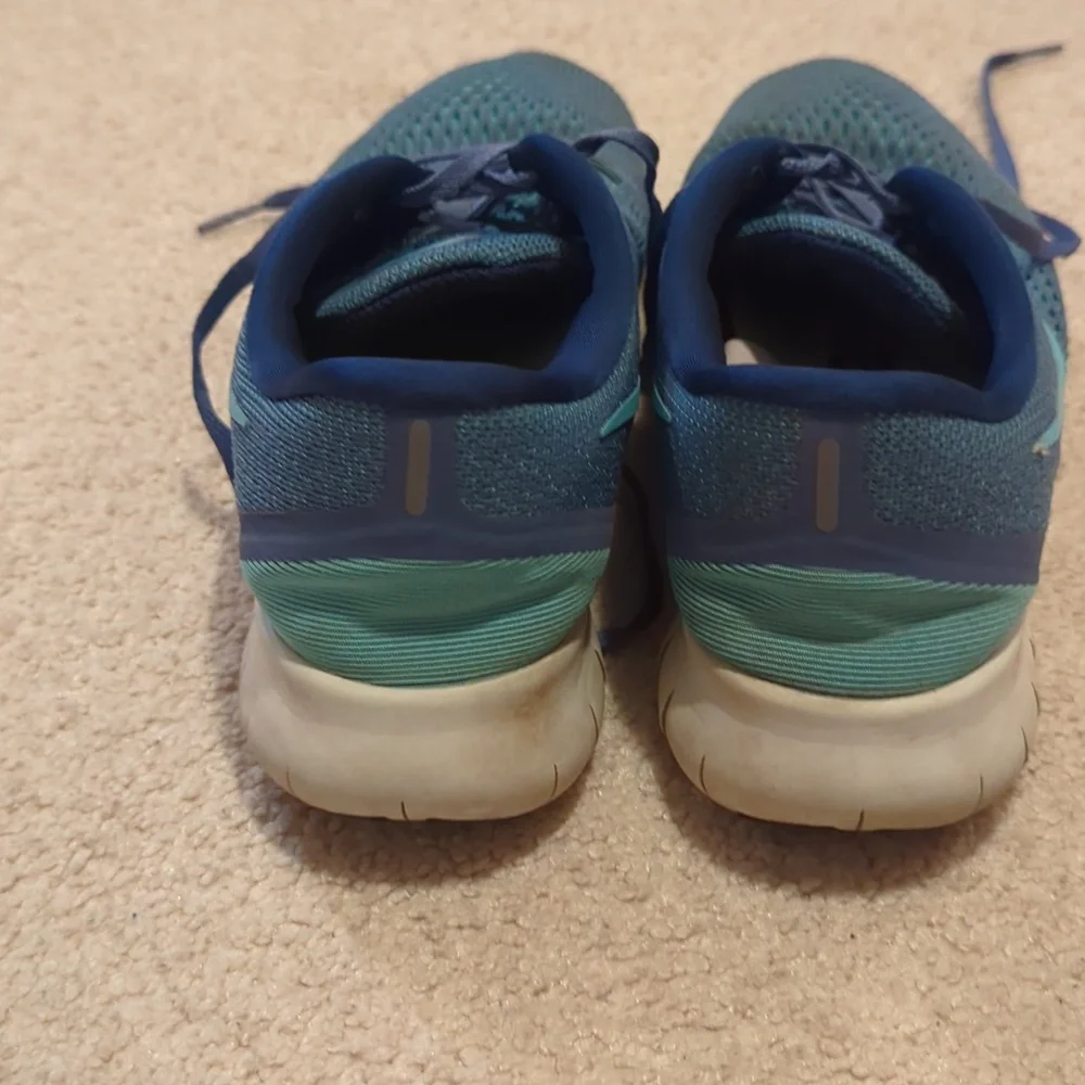 Nike Free RN women's sneakers size 8 laundered same day shipping - Picture 3 of 9